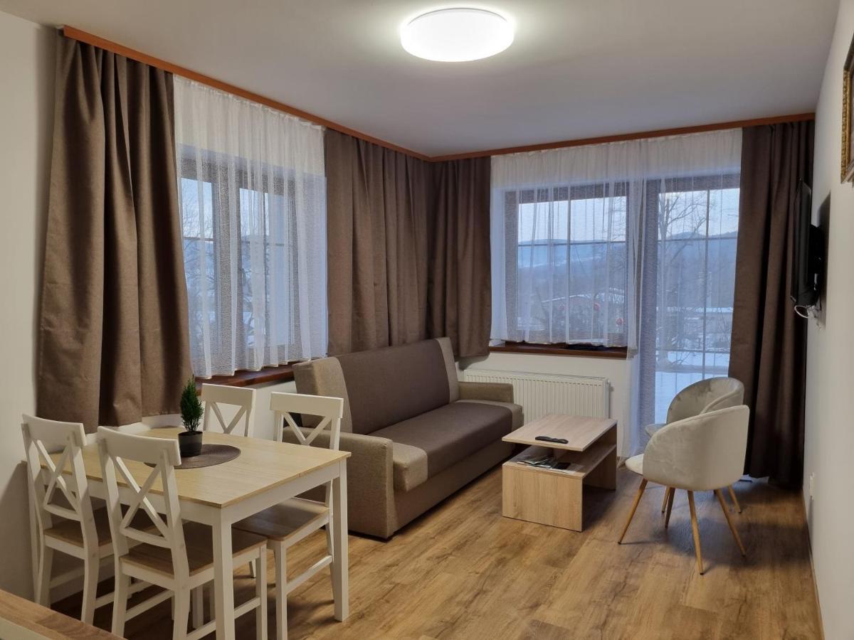 Apartmany U Petra 耶塞尼克 外观 照片
